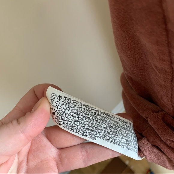 Pink velvet dress from forever 21 - Picture 9 of 9